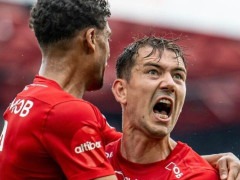 瞬间红牌,拜合拉木替,补登场,开云365体育app下载,开云365体育官网,开云365体育官方网站,开云365体育平台