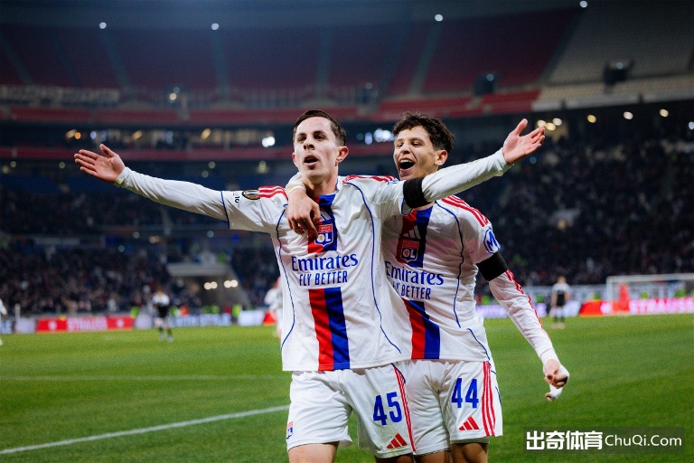 五百退役老,兵杭州齐聚,为浙江队加,开云365体育app下载,开云365体育官网,开云365体育官方网站,开云365体育平台